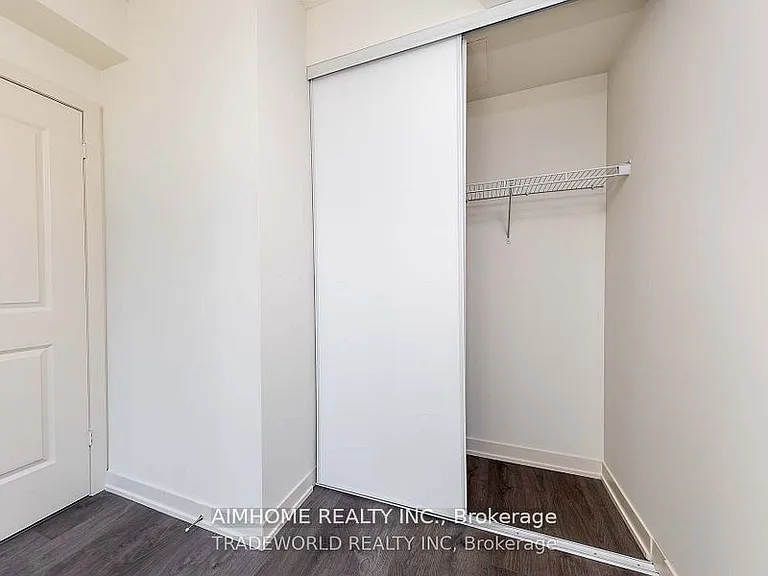 4955 Yonge St #1205 — Photo 9