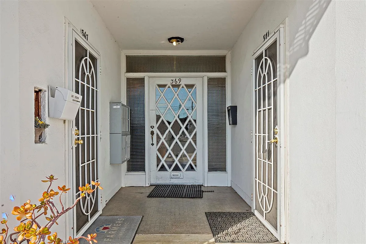 Building Photo - 367-371 Colusa Ave