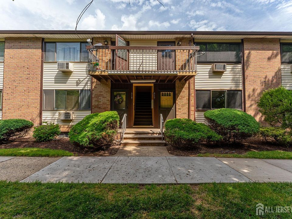 1st image of 517 Cricket Ln