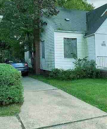20576 Hickory