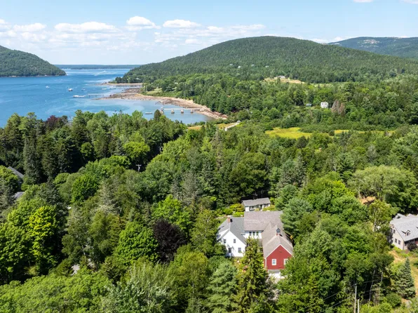 77 Manchester Rd Northeast Harbor, Mount Desert, ME 04662