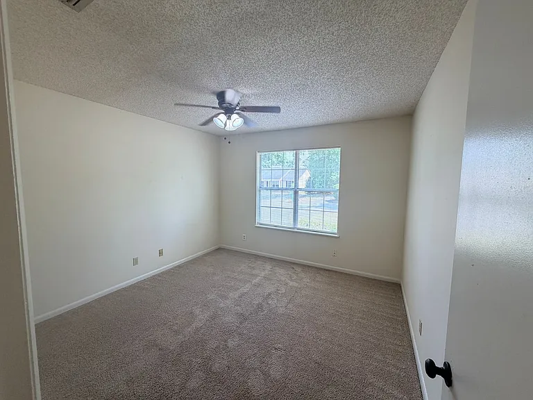 2B Westbrook Cir — Photo 24