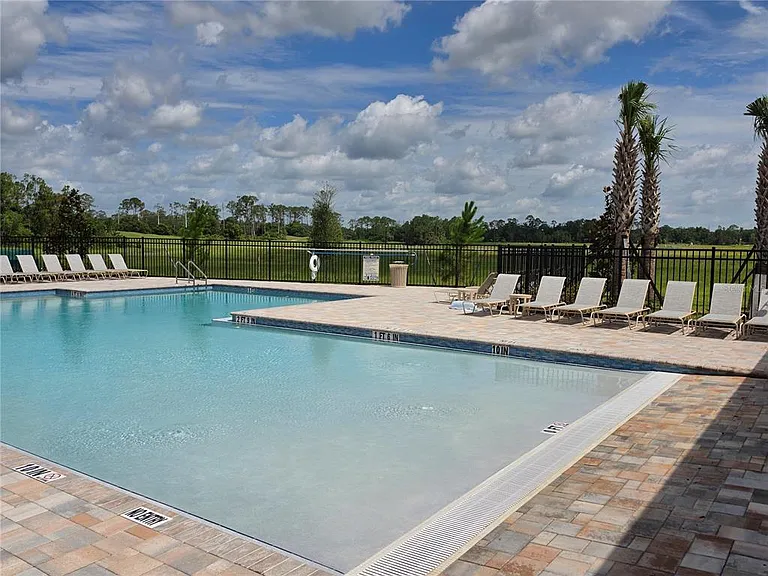 1013 Champion Ridge Dr — Photo 37