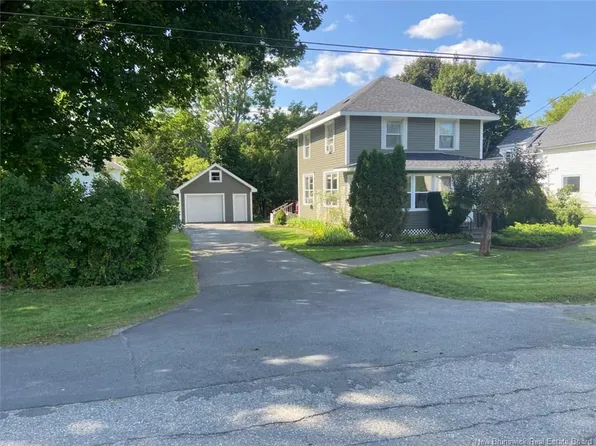 40 Churchill St, Saint Stephen, NB E3L 2G4