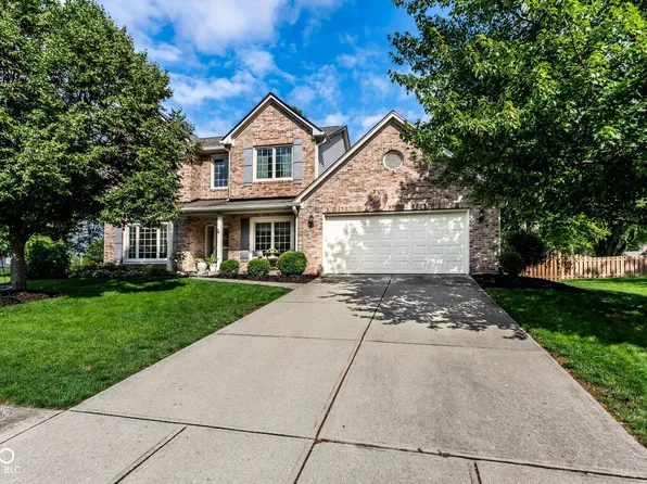 9740 Logan Ln, Fishers, IN 46037
