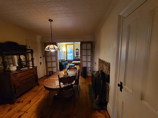 Rented by M.Woods & Associates | media 6