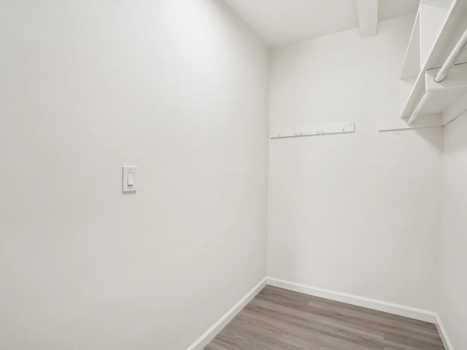 Willis Apartments — Photo 4