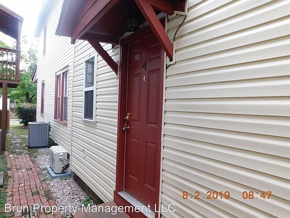 2nd image of 203 12th St APT 4