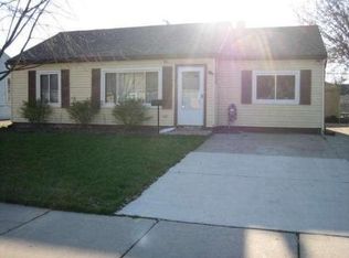 26621 Clancy St, Roseville, MI 48066