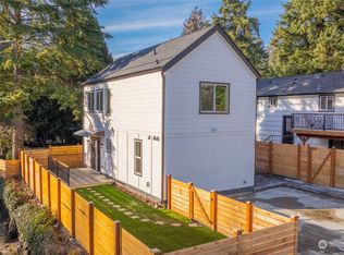 10601 NE 14th Ave NE, Seattle, WA 98125