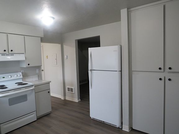 4th image of 3695-3695 S Gulley Ave