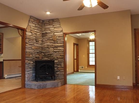 2nd image of 6 Halfmoon Dr