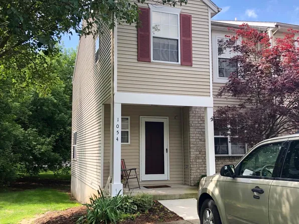 1054 Ada Place Dr SE, Grand Rapids, MI 49546