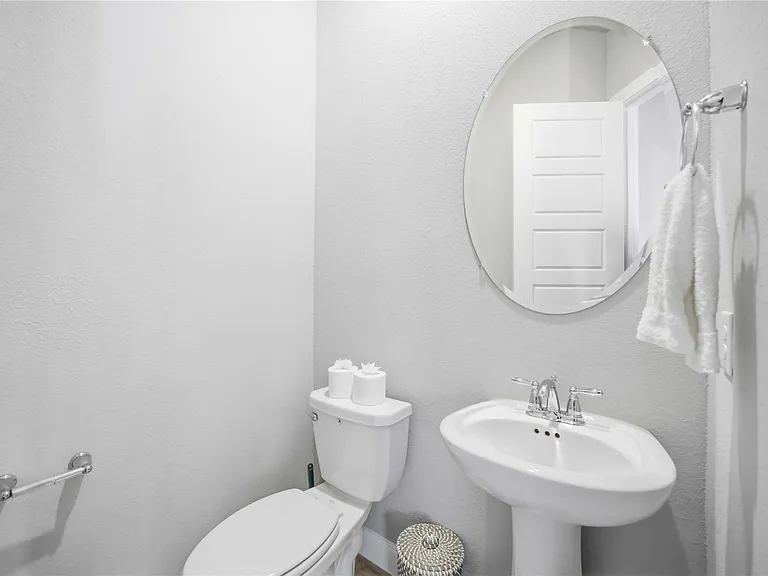8104 Morning Melody Dr — Photo 17