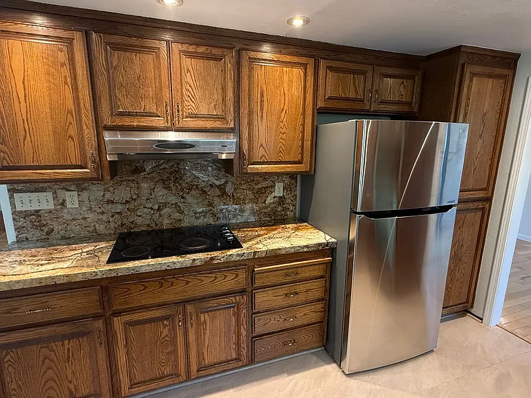 6252 Ridgemont Dr — Photo 24