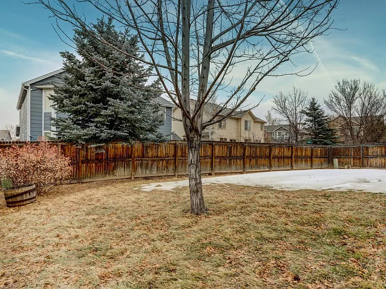 541 Pitkin Way — Photo 29