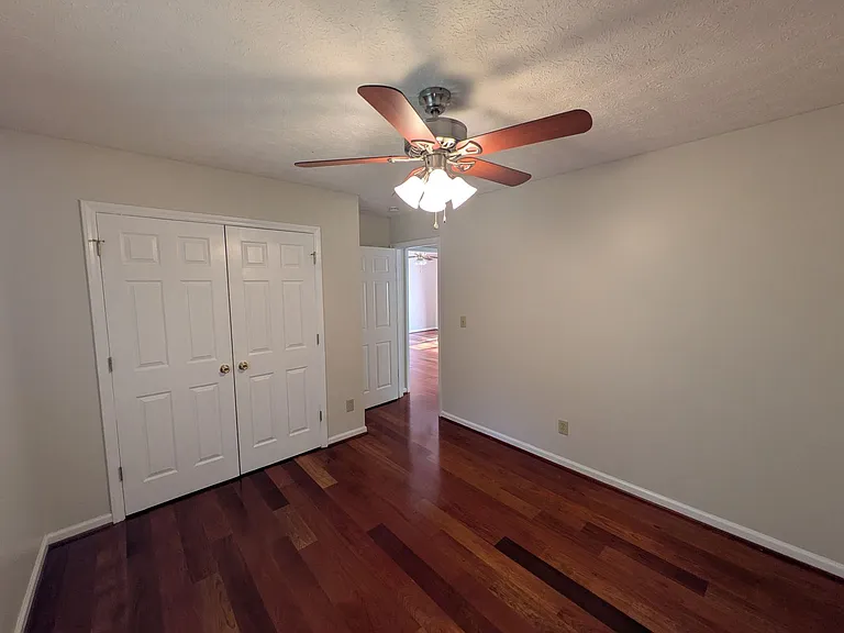 6008 Yeaton Glen Dr — Photo 11