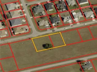 816 NE 9th St, Cape Coral, FL 33909