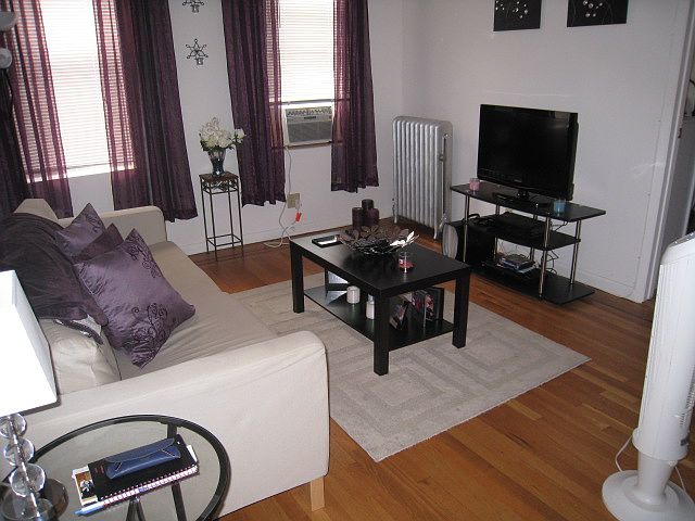 1st image of 2307 32nd St APT 1D