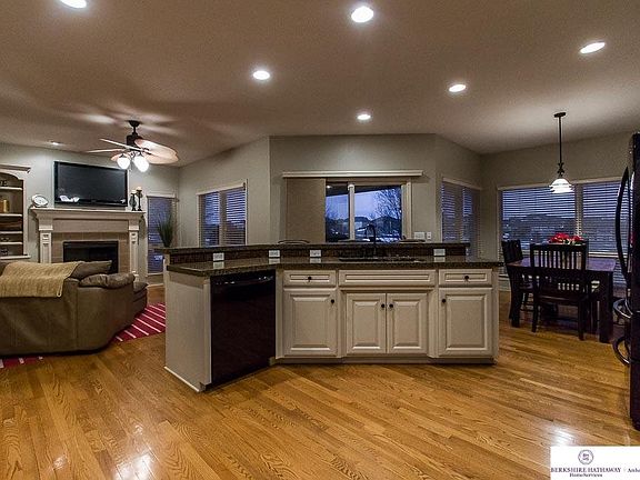 5th image of 205 Longwood Dr