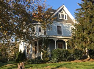 121 Mountain Ave SW APT 4, Roanoke, VA 24016