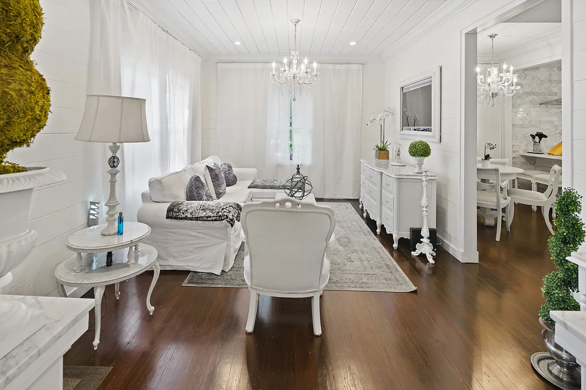 High end finishes throughout - 743 NW 9th Ave #1