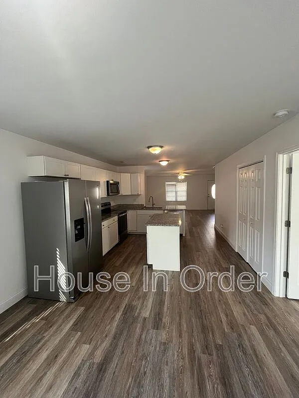 Building Photo - 60 Patriot Pl