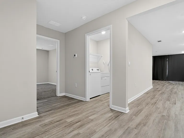 6817 Interlachen Ln — Photo 7
