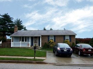 5 Lovelock Ct, Baltimore, MD 21236