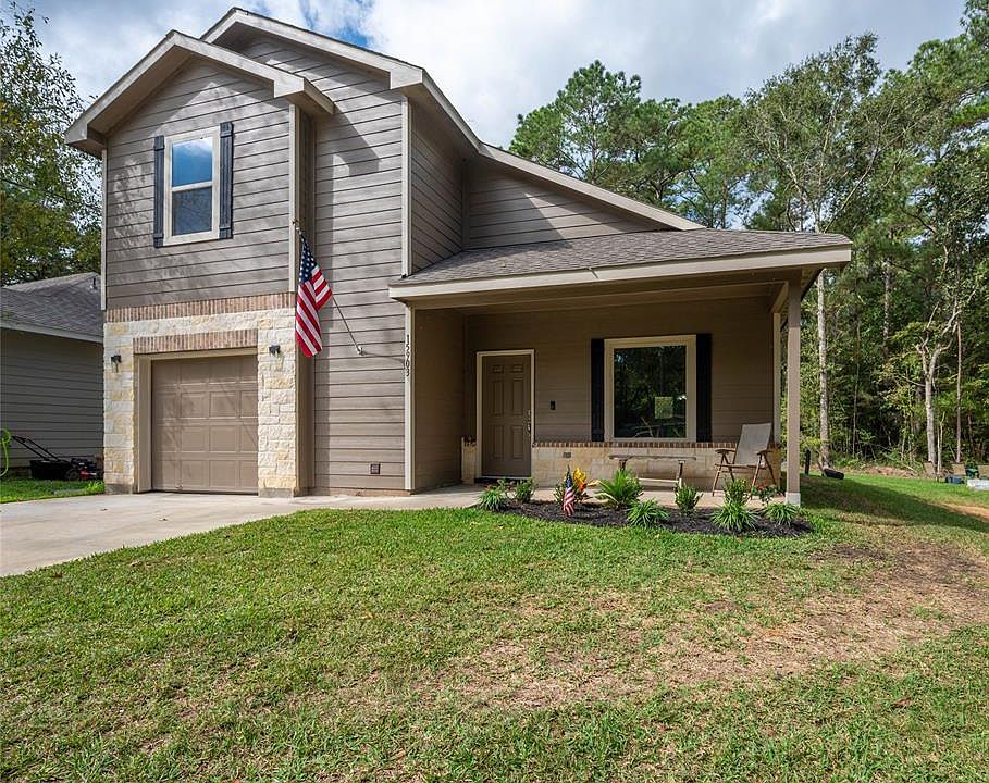 1st image of 15903 Pecan Dr