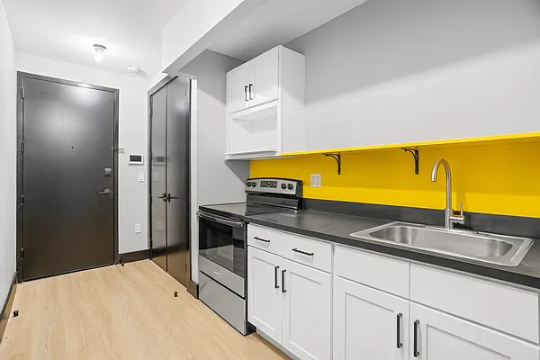 Rented by Skyhigh Realty NYC LLC | media 35