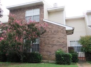 823 Creekside Dr, Lewisville, TX 75067