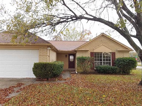 4th image of 9907 Green Meadow Dr