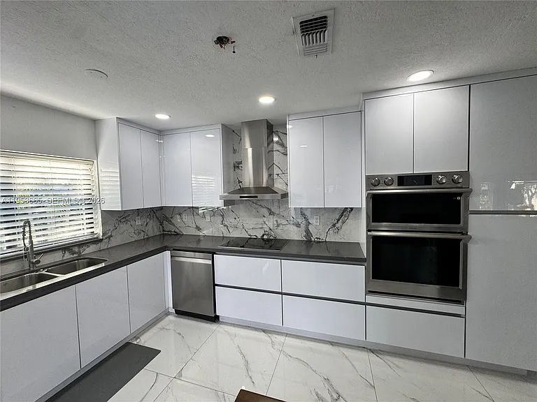 10394 Fairway Heights Blvd #O — Photo 6