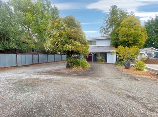 210 N Main St, Cloverdale, CA 95425