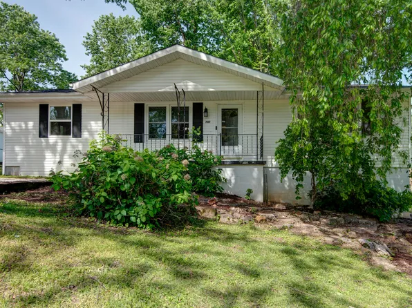 707 S 7th Avenue, Ozark, MO 65721