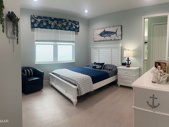 2nd image of 601 Beach Bum Blvd