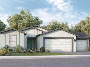 2461 Sawgrass Ave, Tulare, CA