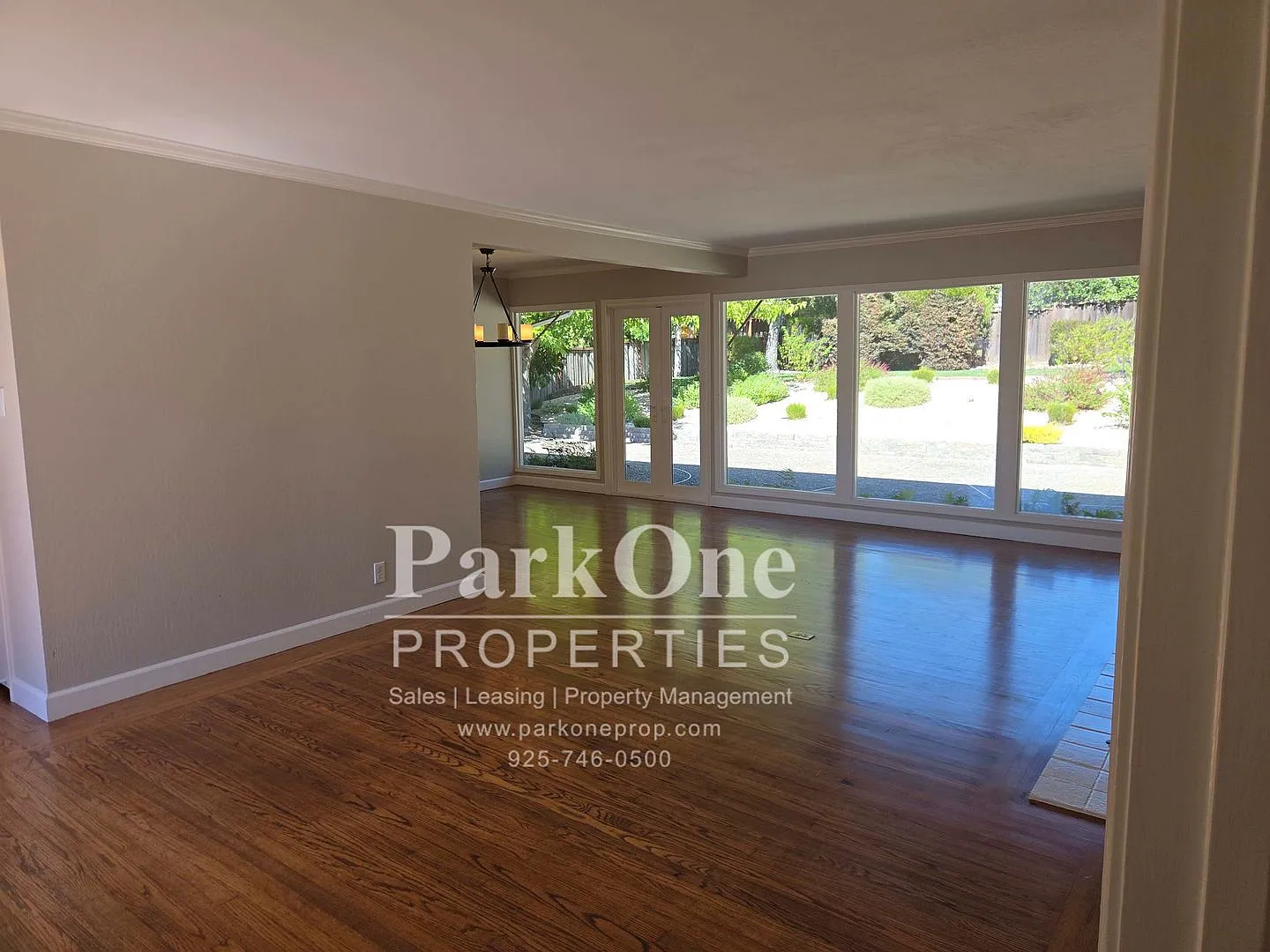 3 Bed 2.5 Bath Home In Orinda with Large Lot — Photo 3