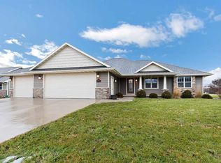 1538 Spencers Xing, Green Bay, WI 54313