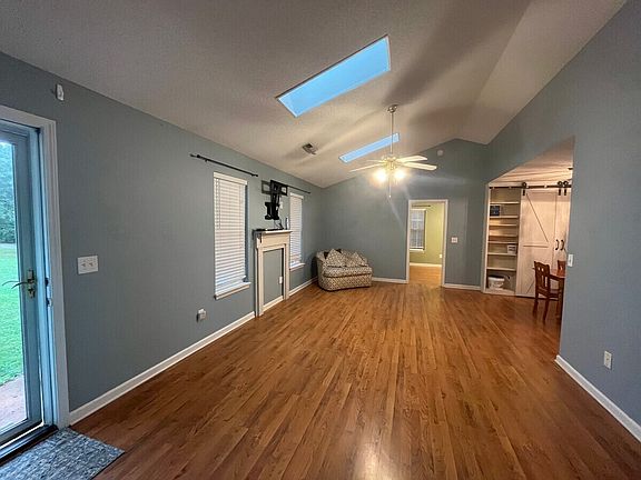 2nd image of 126 Blueberry Ln