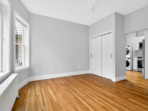 5th image of 1576 Cambridge St #11F