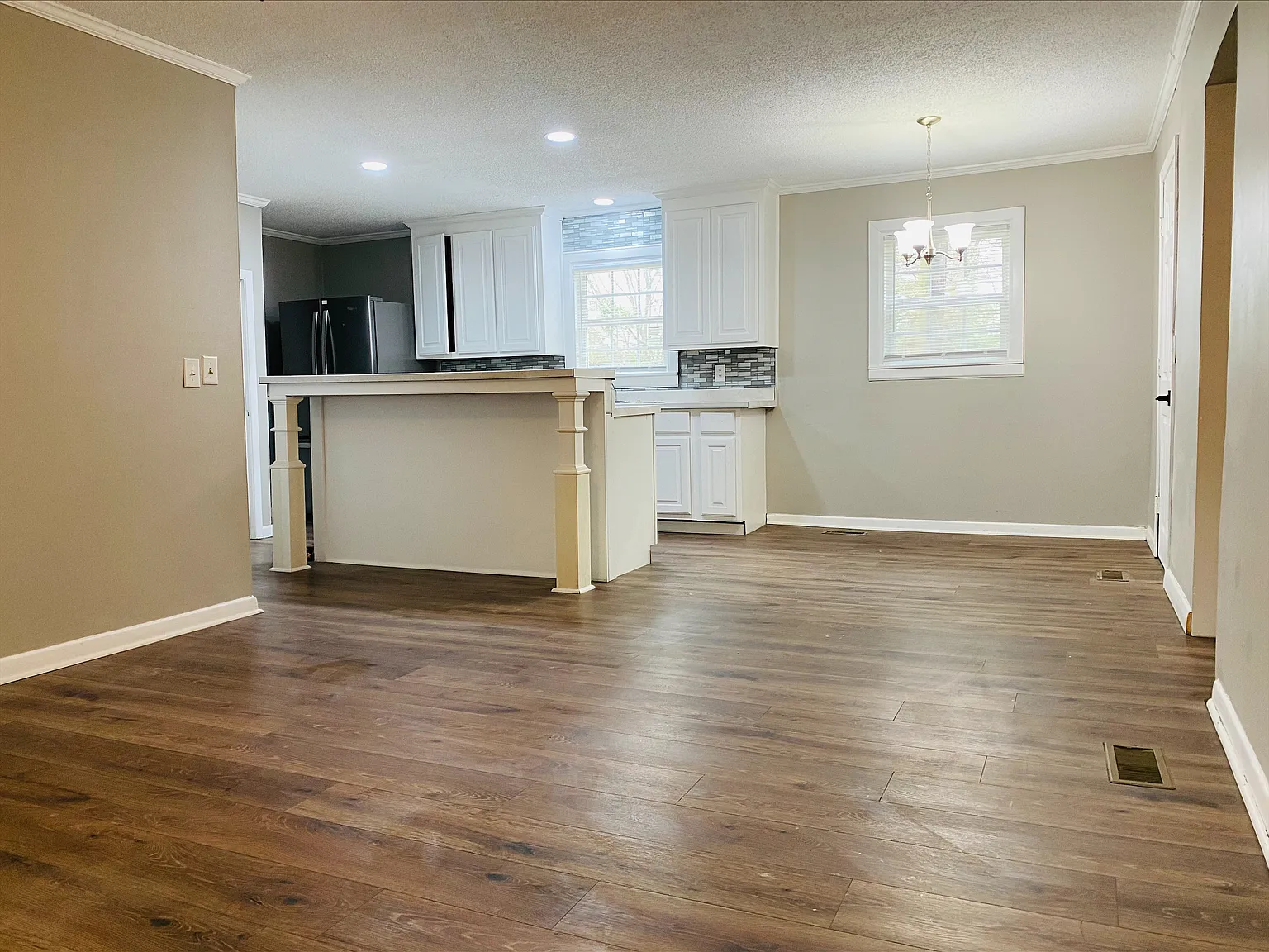 1504 N. Rocky Way Drive - 1 — Photo 3