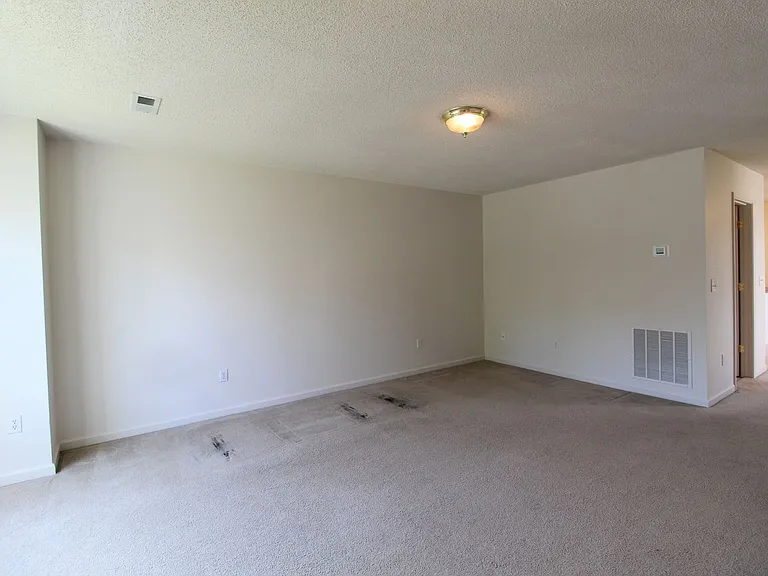 1036 John Hancock Pl — Photo 3
