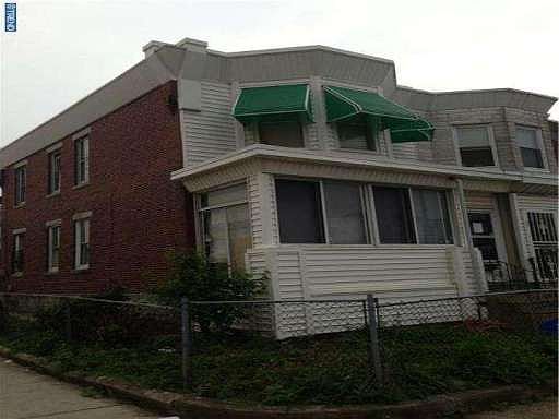 2nd image of 3463 Hurley St