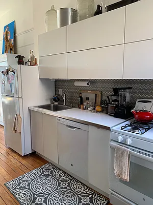 Rented by Nooklyn NYC LLC | media 32