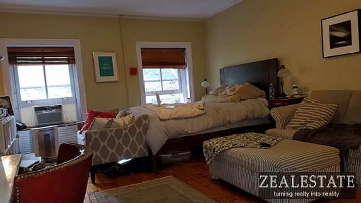 Rented by ZealEstate Group Inc | media 43