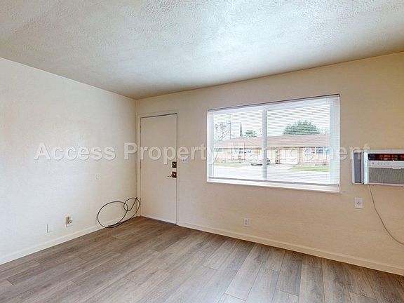 3rd image of 143 Marilyn Ave #143