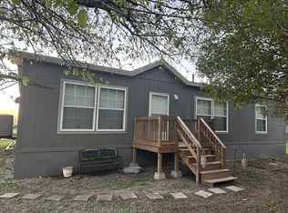 1890 County Road 312, Edna, TX 77957