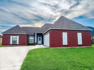 227 S Calvin Ave, Gonzales, LA 70737